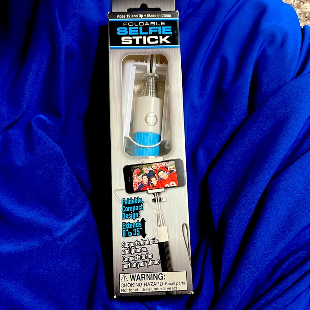 Foldable Selfie Stick